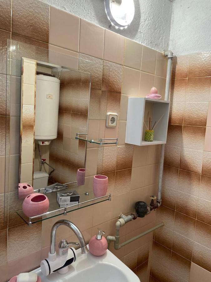 Елегантна Стая За Гости Стефи В Центъра На Казанлък, Партер エクステリア 写真